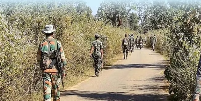 Photo of छत्तीसगढ़: सुकमा में पुलिस और नक्सलियों के बीच मुठभेड़, जमकर हुई गोलीबारी