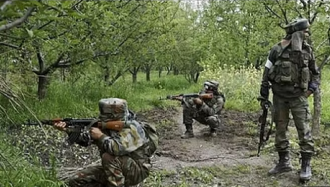 Photo of छत्तीसगढ़: सुरक्षाबलों और नक्सलियों के बीच मुठभेड़, एनकाउंटर में एक नक्सली ढेर