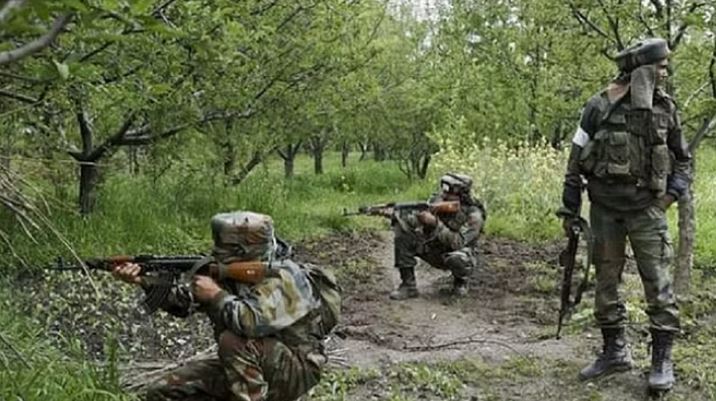 Photo of छत्तीसगढ़ के बीजापुर में सुरक्षाबलों और नक्सलियों के बीच मुठभेड़