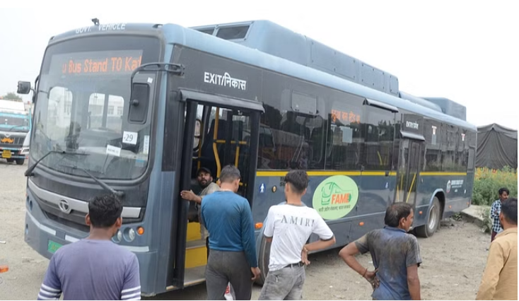 Photo of दिल्ली के सभी बस डिपो का होगा विद्युतीकरण