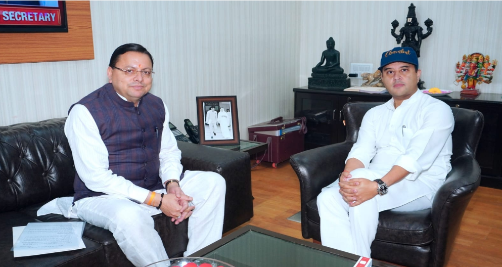 Photo of केंद्रीय मंत्री ज्योतिरादित्य सिंधिया से मिले सीएम धामी