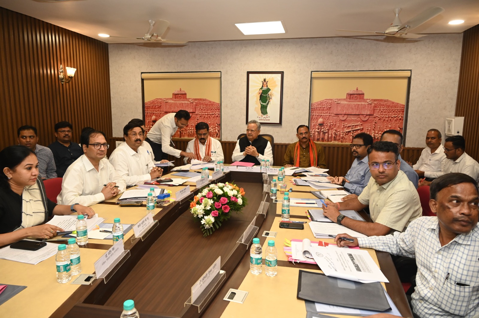 Photo of विशेषज्ञ चिकित्सकों की कमी दूर करने विशेष सचिव की अगुवाई में बनेगी कमेटी