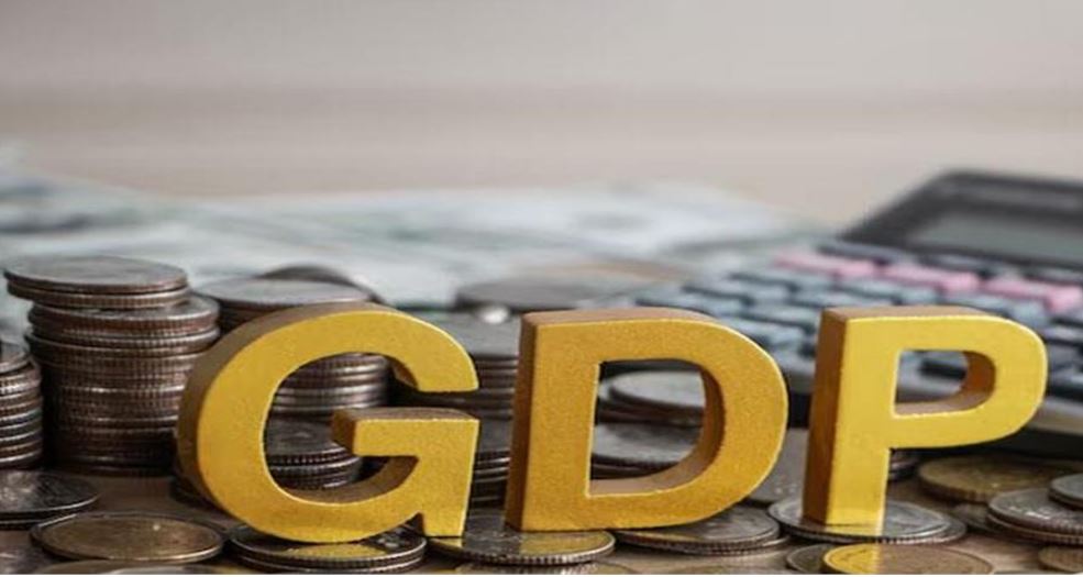 Photo of आरबीआई ने वित्त वर्ष 2025 के लिए जीडीपी ग्रोथ रेट 7.2% रहने का अनुमान जताया