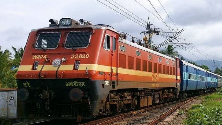 Photo of छत्तीसगढ़ में 24 ट्रेनें कैंसिल; कई दूसरे रूट से चलेंगी