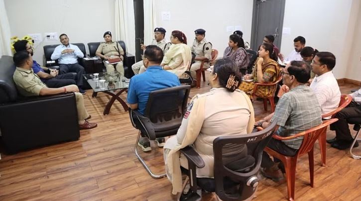 Photo of कोरिया: कलेक्टर-एसपी की अगुवाई में कानून व्यवस्था को लेकर बैठक