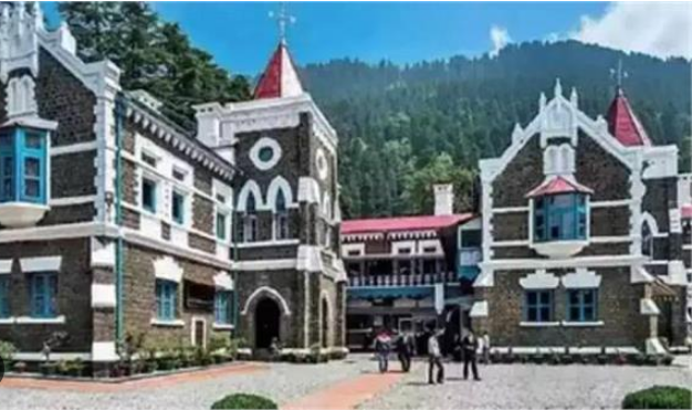 Photo of पवित्र गंगा नदी में अवैध खनन के मामले में मातृ सदन ने खुद की पैरवी