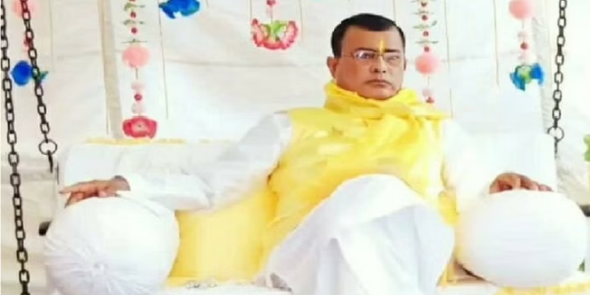 Photo of हाथरस हादसा : बाबा ने नहीं दिया एसआईटी के नोटिस का कोई जवाब