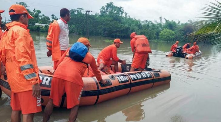 Photo of यूपी: बाढ़ को लेकर अलर्ट मोड पर सरकार, सीएमओ को भेजे निर्देश,