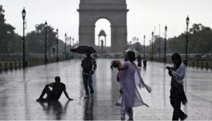 Photo of महाराष्ट्र-गुजरात और यूपी समेत 9 राज्यों में आईएमडी का रेड अलर्ट