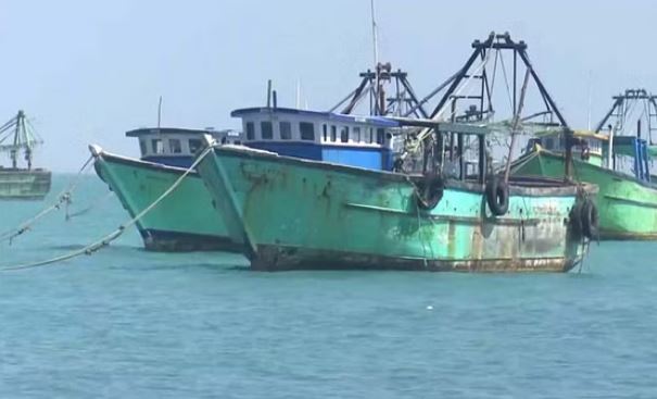 Photo of श्रीलंकाई नौसेना ने रामेश्वरम के नौ भारतीय मछुआरों को पकड़ा
