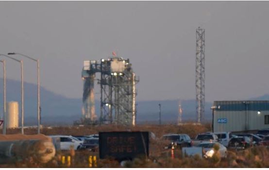 Photo of ब्लू ओरिजिन की अंतरिक्ष के लिए 8वीं पर्यटक उड़ान आज