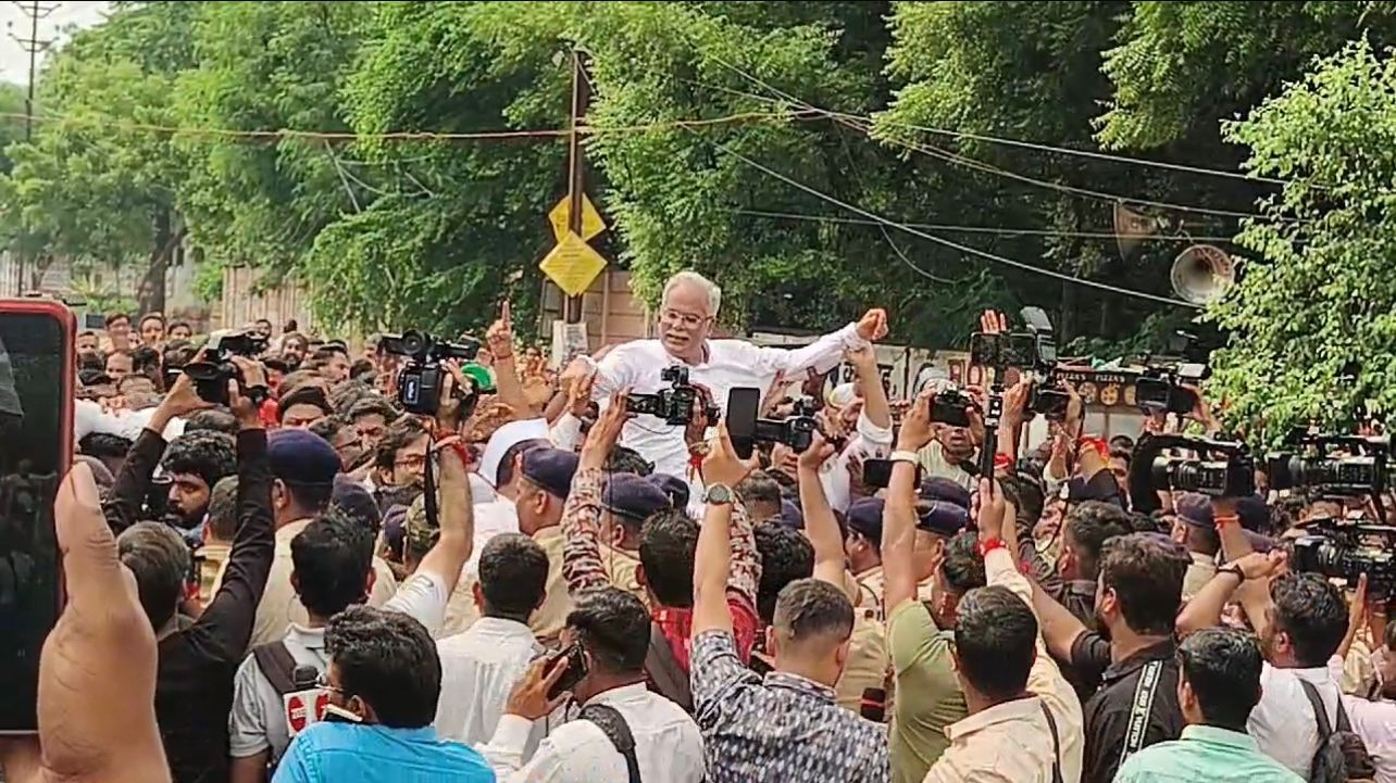 Photo of छत्तीसगढ़ कांग्रेस ने ईडी दफ्तर का किया घेराव