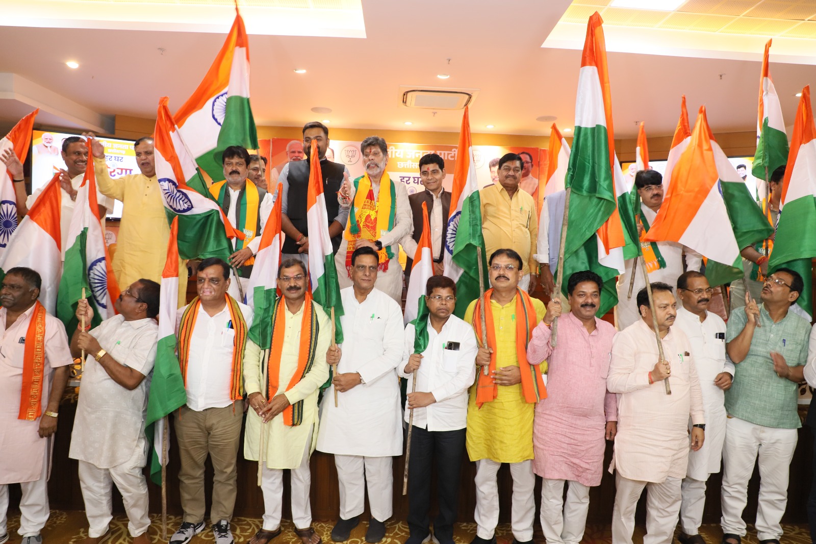 Photo of हर घर तिरंगा अभियान अब देश का अभियान है :गुरु प्रकाश पासवान