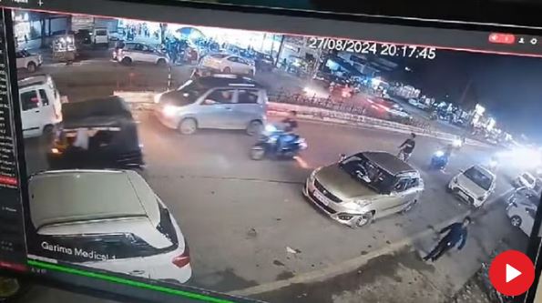 Photo of तेज रफ्तार ने ली जान: एक को टक्कर मारने के बाद कार ने दूसरी बाइक सवारों को रौंदा, दो की हुई मौत