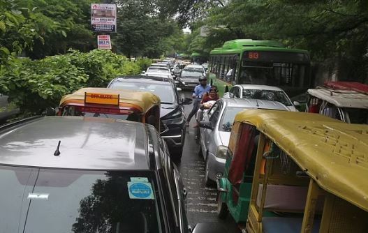 Photo of दिल्लीवालों को मिलेगी जाम से मुक्ति: ट्रैफिक पुलिस ने शुरू की कवायद, बनेंगे यू-टर्न