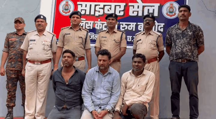 Photo of बालोद में तीन शातिर ठग गिरफ्तार: एटीएम कार्ड बदलकर करते ठगी