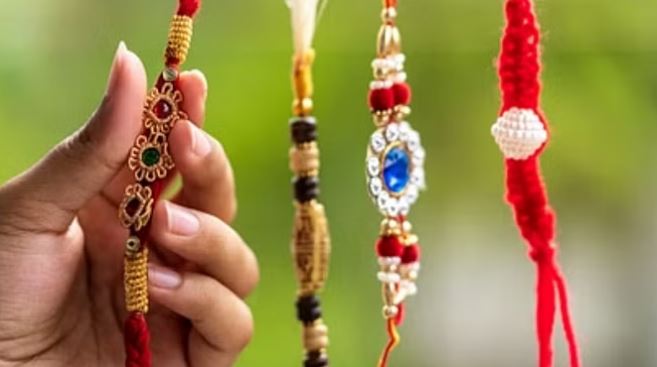 Photo of छत्तीसगढ़ में रक्षाबंधन पर सामान्य अवकाश की जगह सार्वजनिक अवकाश घोषित