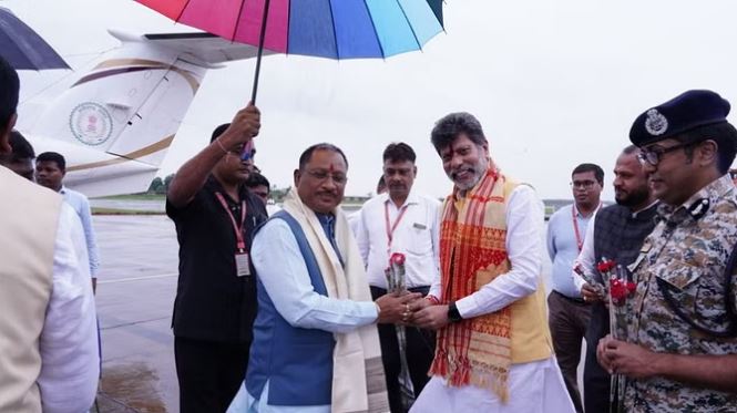 Photo of एक दिवसीय प्रवास पर बस्तर पहुंचे सीएम विष्णुदेव साय
