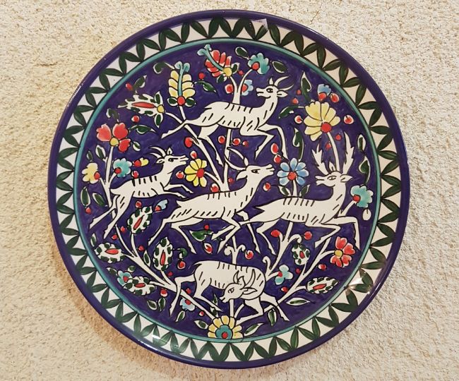 Photo of 300 साल पुरानी है रूस की गजेल कलाकारी; जो देती है चीनी-मिट्टी के बर्तनों को खास पहचान