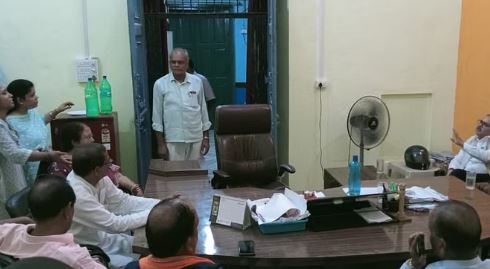 Photo of बिहार के विश्वविद्यालय में नकल रोकने पर परीक्षक को जमकर पीटा