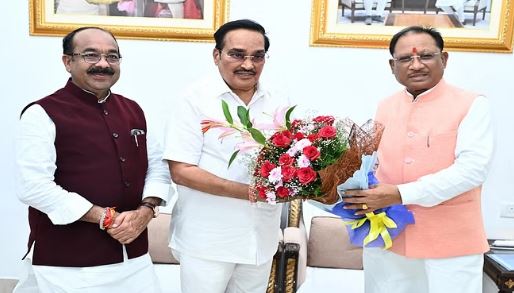 Photo of केंद्रीय जलशक्ति मंत्री सीआर पाटिल ने की सीएम विष्णुदेव साय से मुलाकात