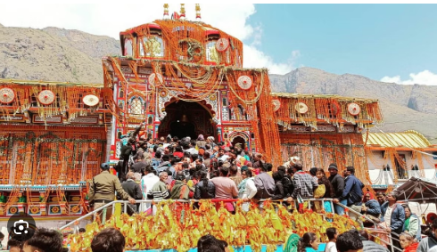 Photo of चारधाम यात्रा : बारिश कम होते ही बदरीनाथ यात्रा ने पकड़ी रफ्तार