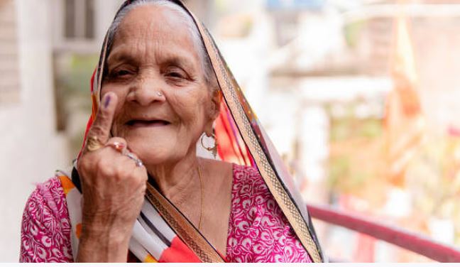 Photo of यूपी: प्रदेश में उम्र का शतक पार करने वालों में 62 फीसदी महिलाएं