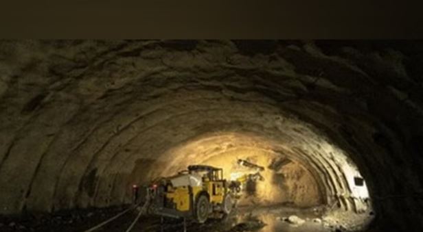 Photo of उत्तराखंड: सुरंग में विस्फोट से 400 मीटर तक कांपते हैं आसपास के पहाड़