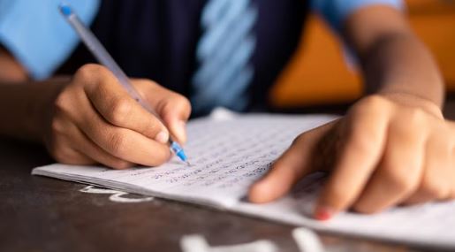 Photo of उत्तराखंड: आयोग ने शुरू किया स्कूलों का सर्वे, नवंबर तक आएगी रिपोर्ट