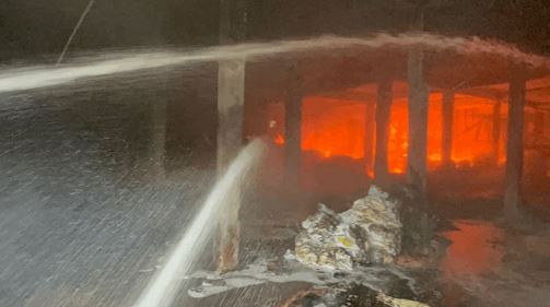 Photo of दुर्ग : राइस मिल के गोदाम में लगी भीषण आग, मौके पर फायर ब्रिगेड की चार गाड़ियां