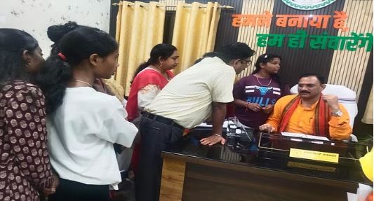 Photo of  वैक्सीन से मौत के मामले में स्वास्थ्य मंत्री का बड़ा फैसला