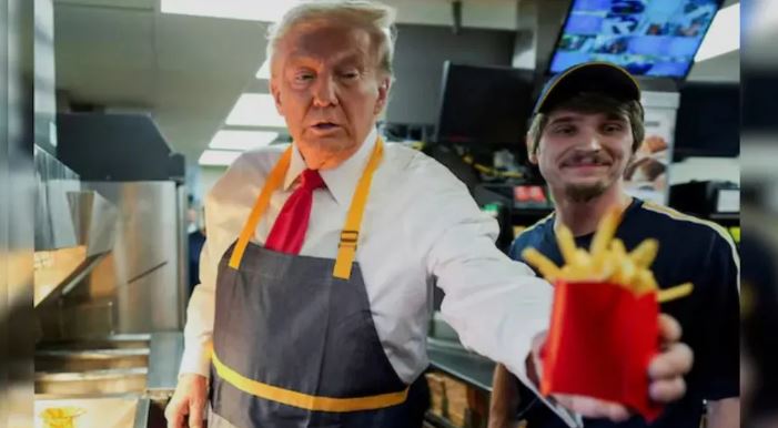 Photo of McDonald में फ्रेंच फ्राइज बनाते दिखे Donald Trump, खुद ही सर्व क‍िया ऑर्डर