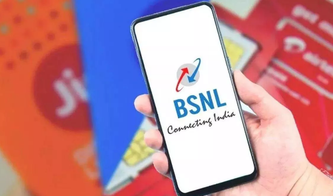 Photo of BSNL का सबसे जबरदस्त प्लान, 52 दिनों की वैलिडिटी के साथ मिलते हैं कॉलिंग और डेटा बेनिफिट