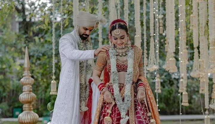 Photo of शादी के बंधन में बंधीं ‘कुबूल है’ की जोया, ब्वॉयफ्रेंड संग जिम कॉर्बेट में लिए 7 फेरे