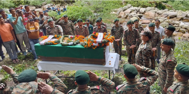 Photo of उत्तराखंड के इस शहीद को सैन्य सम्मान के साथ दी गई अंतिम विदाई