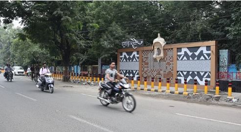 Photo of इंदौर का आरएनटी बनेगा माॅडल रोड, कुर्सियां, म्यूरल लगना शुरू