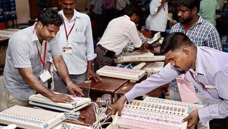 Photo of हरियाणा और जम्मू-कश्मीर में किसकी बनेगी सरकार? आज आएगा जनता का फैसला