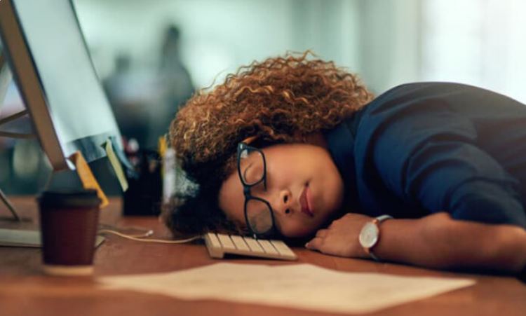 Photo of अगर आपको ऑफिस में आती हैं नींद, अपनाएं ये नुस्खा बॉस हो जाएंगे खुश