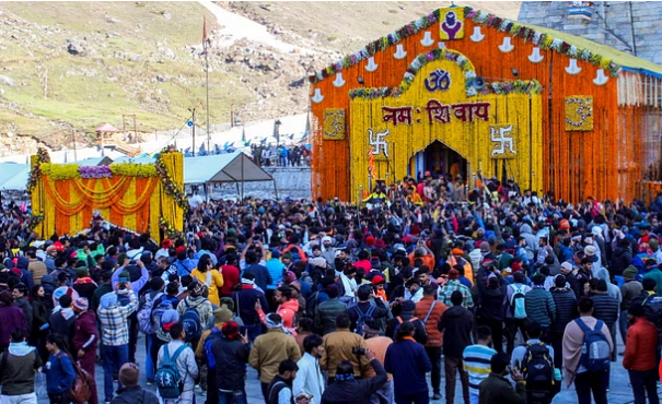 Photo of उत्तराखंड: प्रदेश में बीते वर्ष पहुंचे छह करोड़ पर्यटक व श्रद्धालु