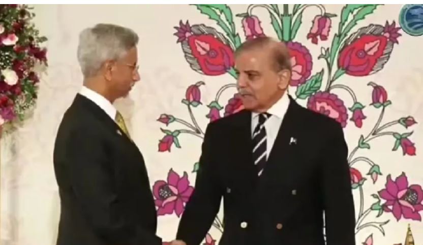 Photo of शहबाज शरीफ से मिले विदेश मंत्री एस जयशंकर