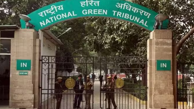 Photo of उज्जैन : दिवाली की रात हुए प्रदूषण से शहर की हवा जहरीली, एनजीटी पहुंचा मामला