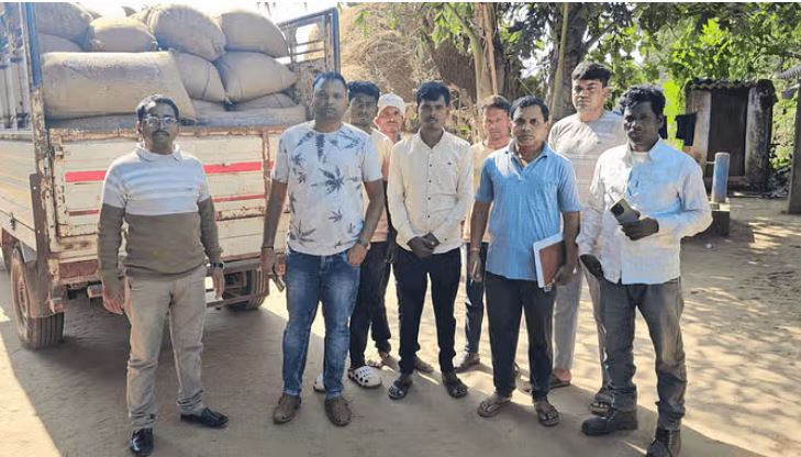 Photo of छत्तीसगढ़: धान के अवैध परिवहन पर जिला प्रशासन की सख्त कार्रवाई