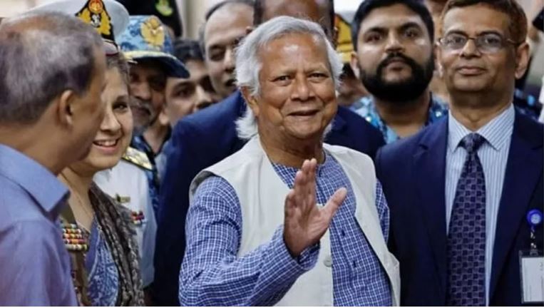 Photo of बांग्लादेश में प्रेस की स्वतंत्रता खतरे में, 167 पत्रकारों की मान्यता रद