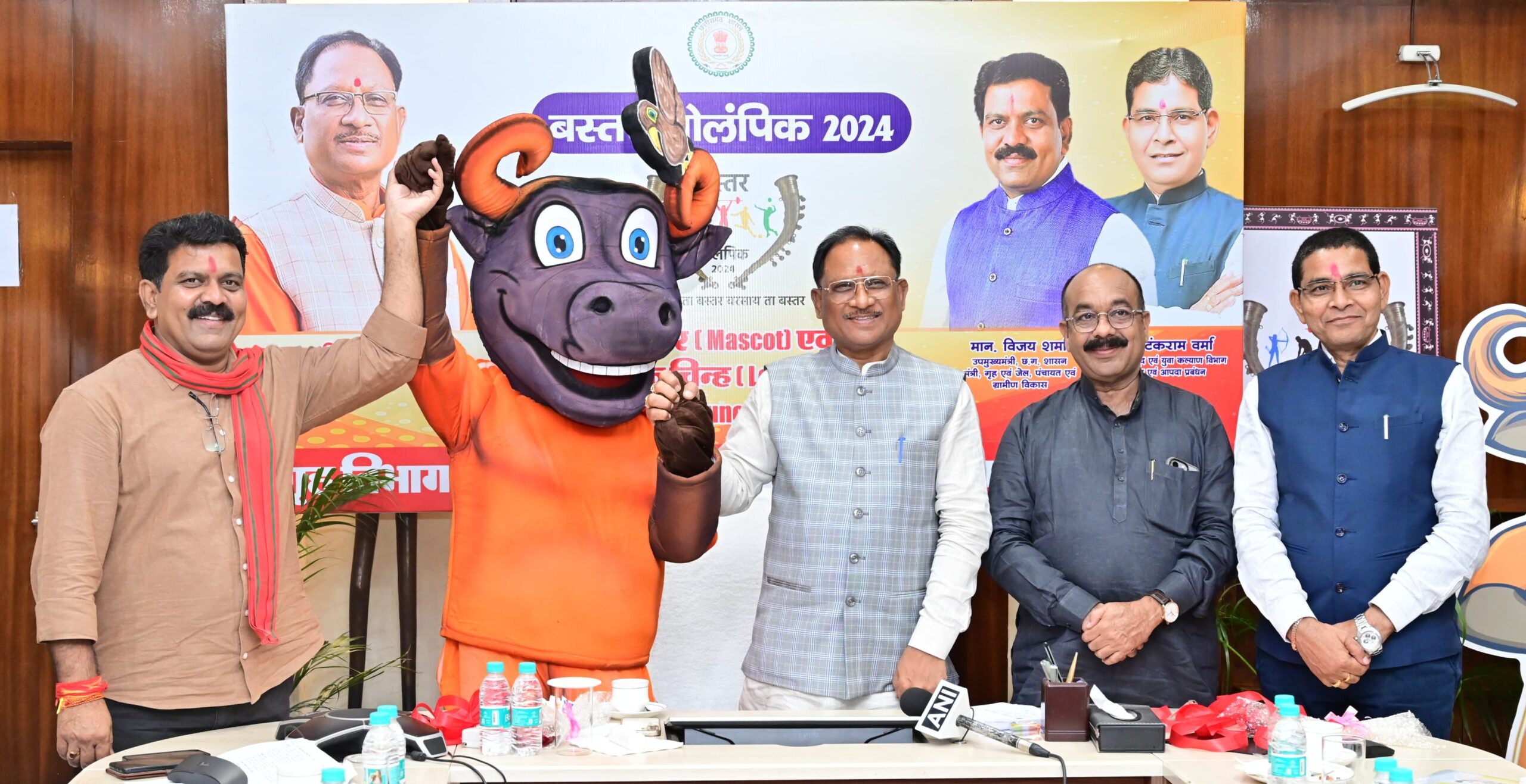 Photo of साय ने बस्तर ओलम्पिक के प्रतीक चिन्ह और शुभंकर का किया अनावरण