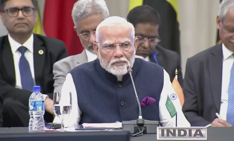 Photo of पीएम मोदी ने पांच दिनों में लिख डाली नई कूटनीति इबारत