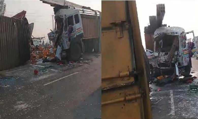 Photo of रोहतक NH-9 पर दो ट्रकों में हुई भीषण टक्कर