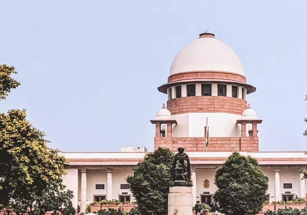 Photo of ‘चुनाव और शादी पर भी पटाखों पर लगे बैन’, सुप्रीम कोर्ट ने प्रदूषण को लेकर उठाए कई सवाल!