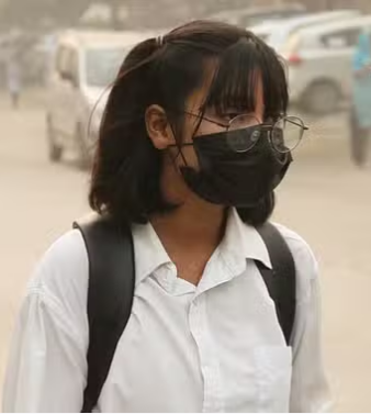 Photo of दिल्ली : प्रदूषण कम होने के आसार नहीं, एक्यूआई अब भी 400 पार