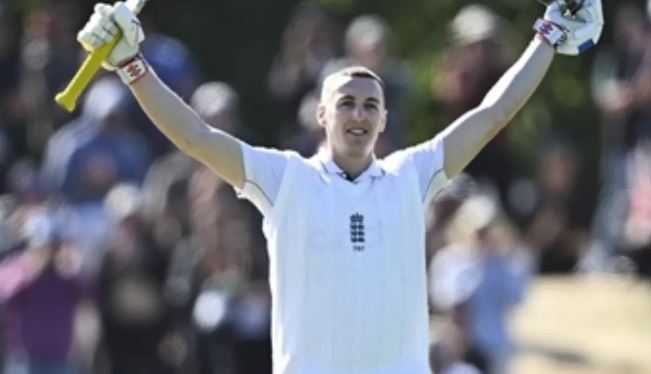 Photo of मुश्किल में फंसी इंग्लैंड को मिला हैरी ब्रूक का सहारा, शतक ठोक न्यूजीलैंड को हिला डाला