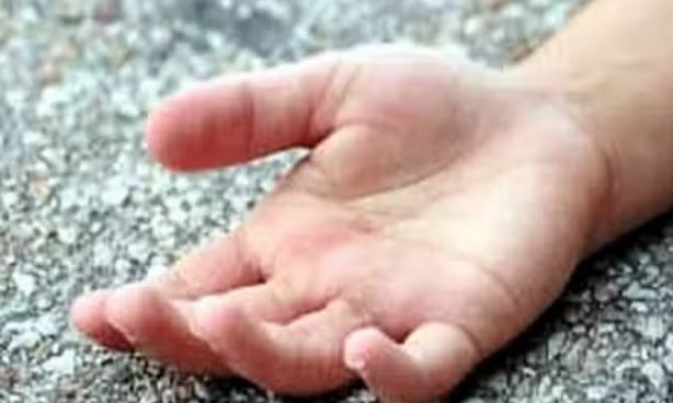 Photo of विवाह समारोह में हुई हर्ष फायरिंग, गोली लगने से नौ साल के बच्चे मौत, परिवार में मातम